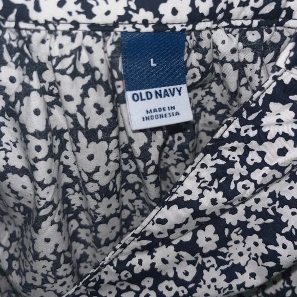 Old Navy Women’s Floral Long Sleeve Puff Blouse NWT - LARGE - Picture 2 of 2